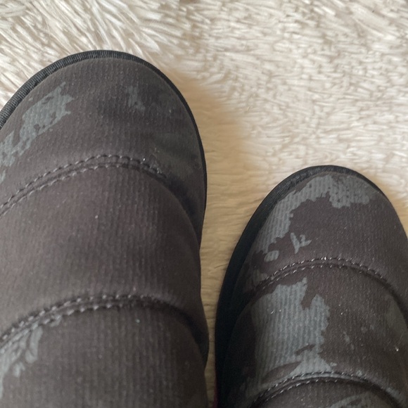 New women’s Sz 7 Camo GREY faux fur comfortable cozy slippers by Sorel - Picture 10 of 10